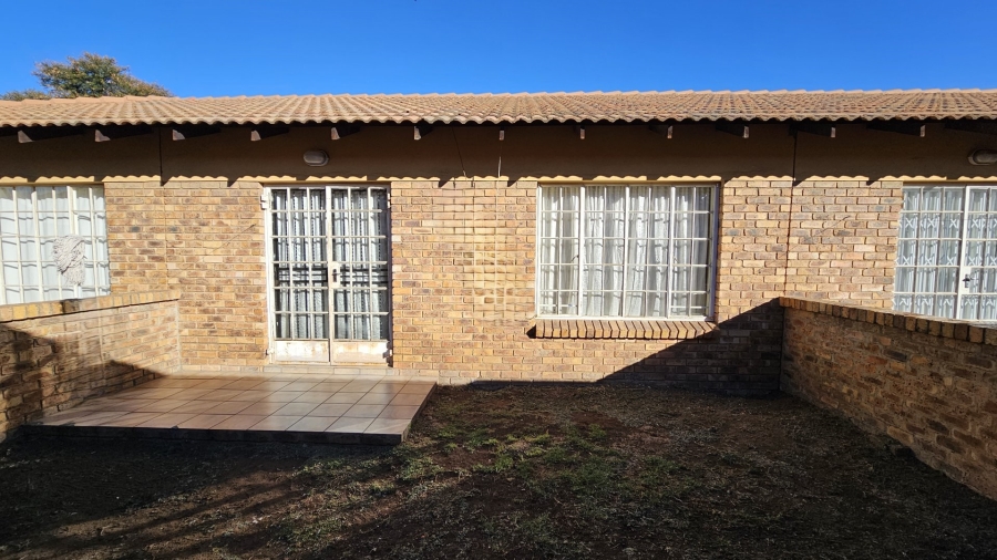 2 Bedroom Property for Sale in Vaalpark Free State